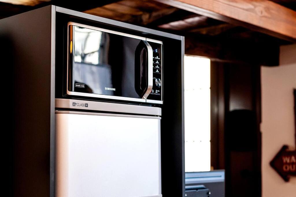 Grazioso Loft A 5 Minuti Dal Centro Di Torino Apartment Bagian luar foto