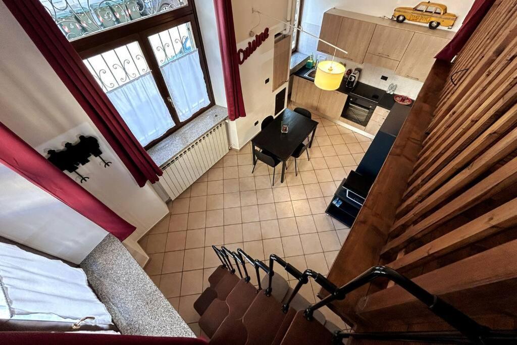 Grazioso Loft A 5 Minuti Dal Centro Di Torino Apartment Bagian luar foto